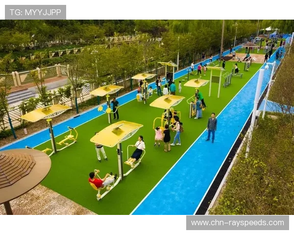 室内体育空间应对气候挑战，保障全年运动需求稳定供给。